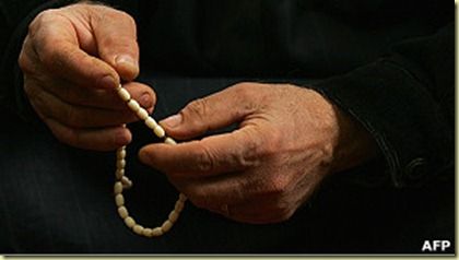 110322102427_sp_religion_304x171_afp